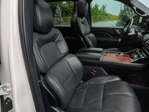 Used 2023 Lincoln Navigator L Reserve AWD/4WD image 15