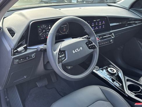 New 2026 Kia Niro Wind FWD image 20