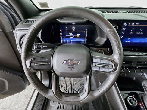 Used 2023 Chevrolet Colorado Trail Boss w/ Technology Package AWD/4WD image 4