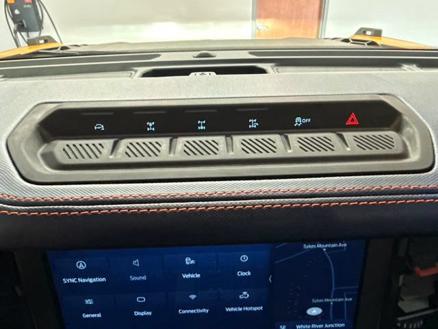 Used 2022 Ford Bronco Raptor w/ Interior Carbon Fiber Pack 6 AWD/4WD image 34