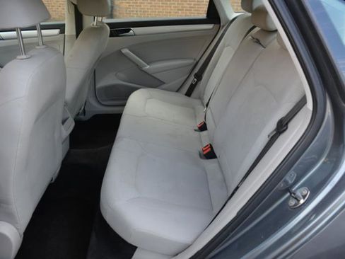 Used 2016 Volkswagen Passat 1.8T S image 12