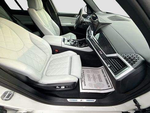 Used 2025 BMW X5 xDrive40i w/ M Sport Package image 15