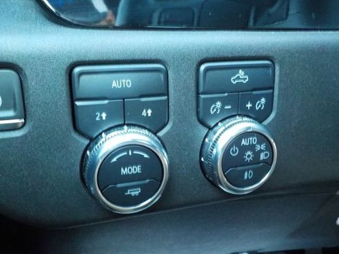 Used 2024 GMC Sierra 1500 Elevation AWD/4WD image 32