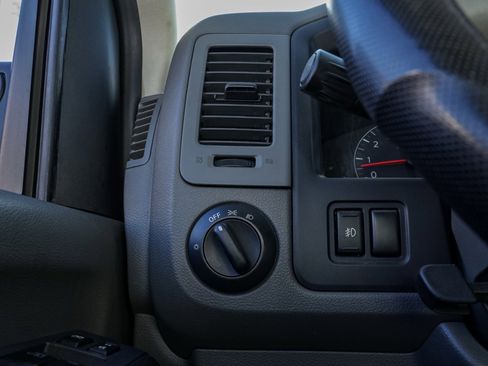 Used 2021 Nissan NV 3500 SL image 35