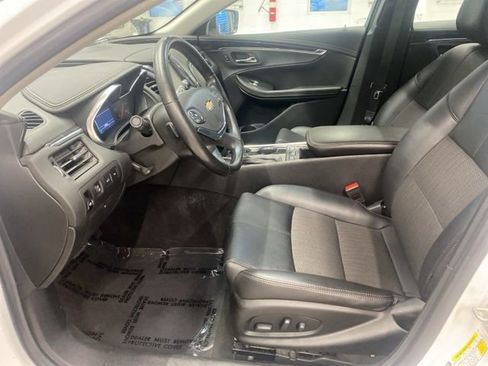 Used 2020 Chevrolet Impala LT w/ LT Convenience Package image 27