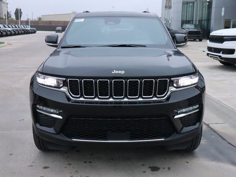 New 2025 Jeep Grand Cherokee Limited image 11