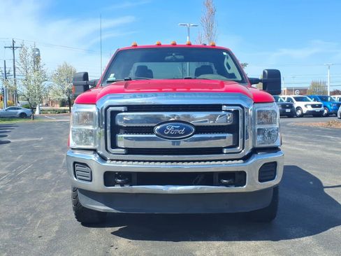 Used 2014 Ford F250 XLT w/ Snow Plow Prep Package AWD/4WD image 2