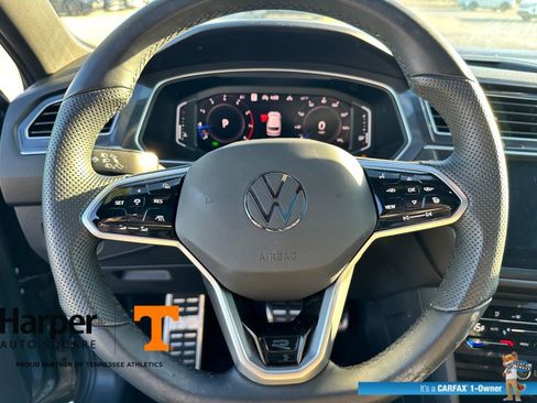 Used 2023 Volkswagen Tiguan SEL R-Line image 17