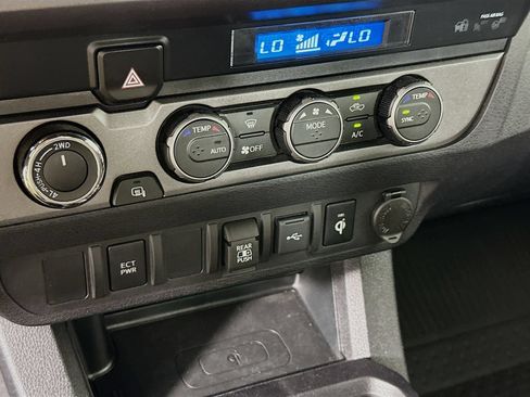 Used 2023 Toyota Tacoma TRD Off-Road AWD/4WD image 16