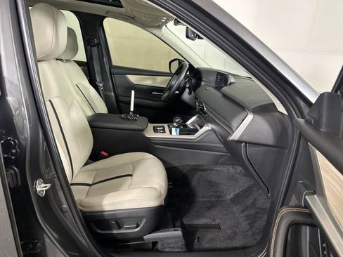 Used 2024 MAZDA CX-90 3.3 Turbo w/ Premium Package image 28