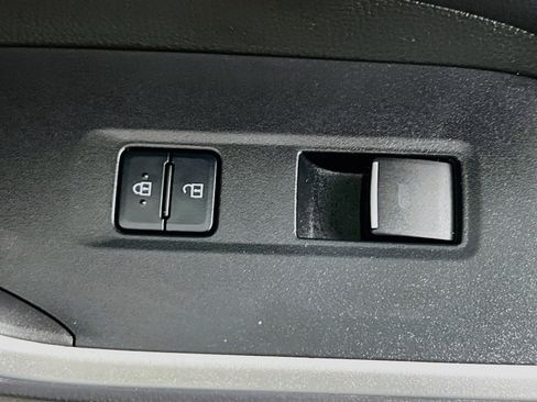 Used 2023 Toyota RAV4 XLE w/ Convenience Package FWD image 31