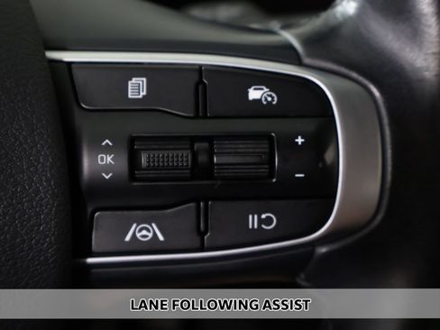 Used 2023 Kia Sportage EX FWD image 4