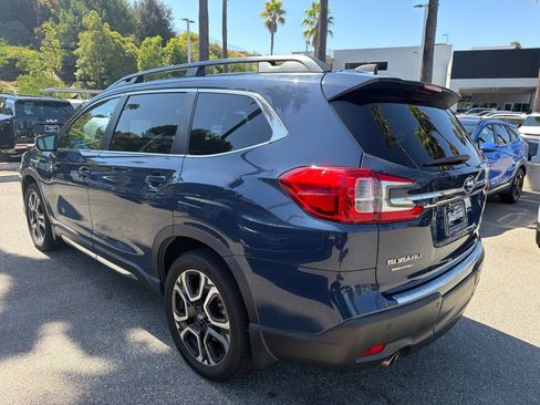 Used 2023 Subaru Ascent Limited w/ Technology Package AWD/4WD image 6