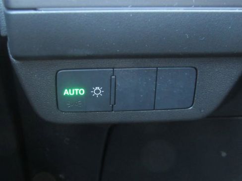 Used 2022 Audi Q4 e-tron Premium Plus image 39