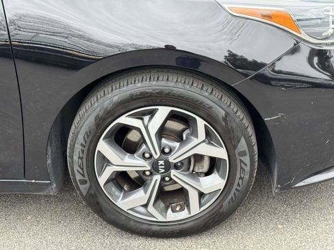 Used 2021 Kia Forte LXS image 6