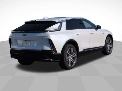 New 2025 Cadillac Lyriq Luxury image 5