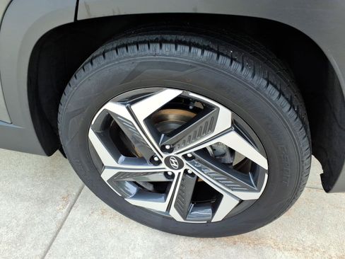 Used 2022 Hyundai Tucson Limited FWD image 13