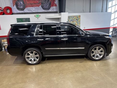 Used 2015 Cadillac Escalade Premium RWD image 23