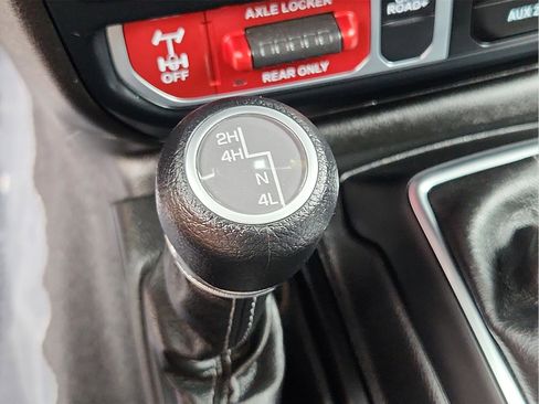 Used 2024 Jeep Wrangler Sport AWD/4WD image 20