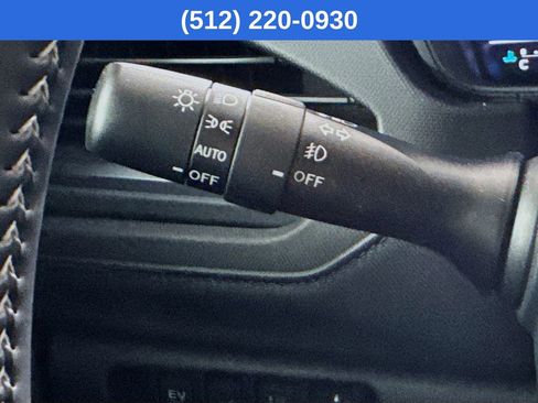 Certified 2025 Subaru Forester Limited image 13