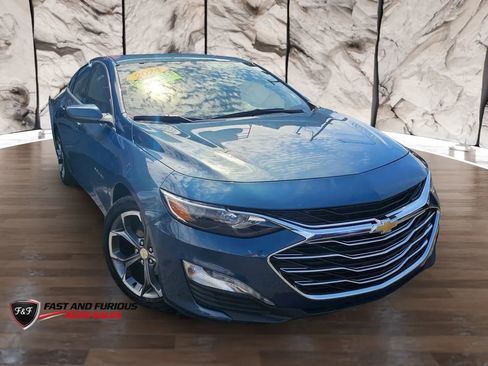 Used 2024 Chevrolet Malibu LT FWD image 1
