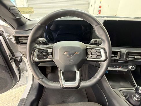 Used 2024 Ford Mustang GT RWD image 16