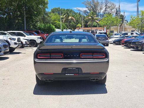 Used 2019 Dodge Challenger SXT w/ Plus Package RWD image 8