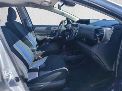 Used 2018 Toyota Prius C Two image 26