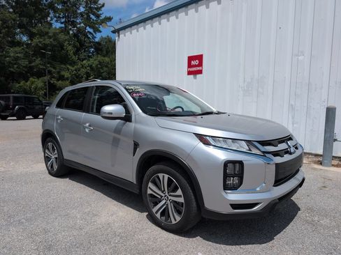 Used 2024 Mitsubishi Outlander Sport SE AWD/4WD image 1
