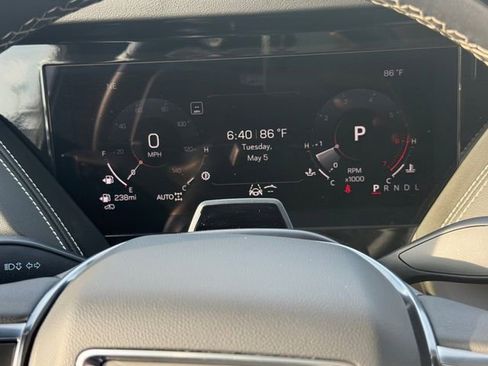 Used 2026 GMC Yukon Denali Ultimate AWD/4WD image 25