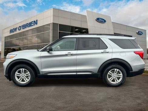 Certified 2024 Ford Explorer XLT w/ Equipment Group 202A image 2