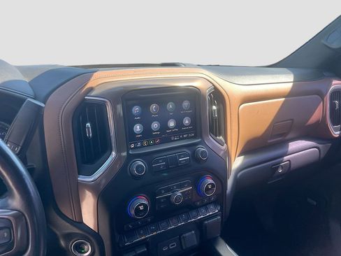 Used 2022 Chevrolet Silverado 2500 High Country w/ Z71 Off-Road Package AWD/4WD image 15