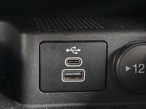 Used 2025 Ford Escape Active AWD/4WD image 24
