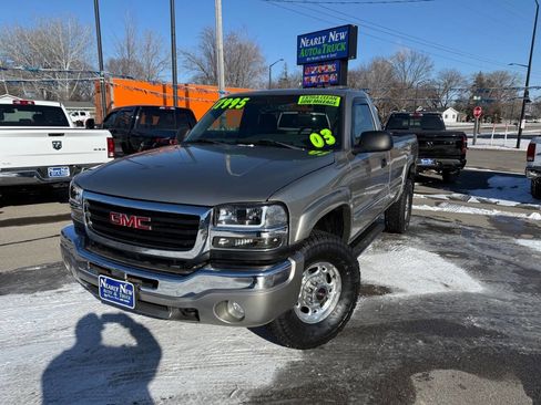 Used 2003 GMC Sierra 2500 SLE w/ Snow Plow Prep Package image 2