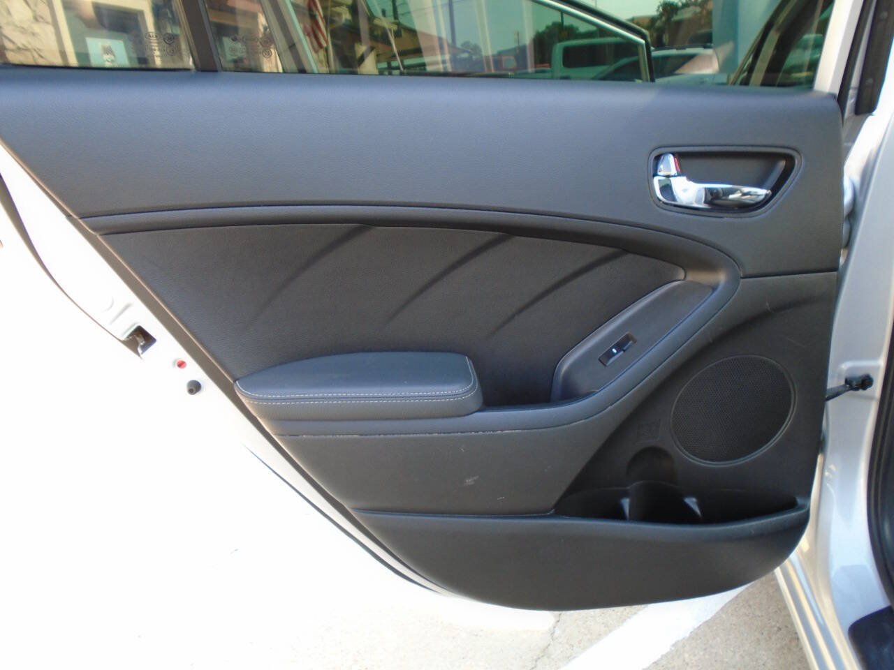 Used 2017 Kia Forte EX FWD image 29