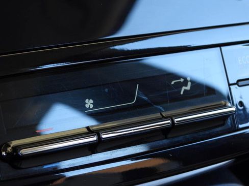 Used 2017 Toyota Prius Two image 59