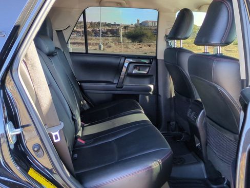 Used 2020 Toyota 4Runner TRD Off-Road Premium image 27