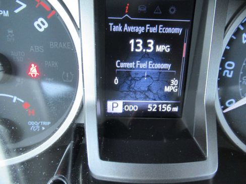 Used 2023 Toyota Tacoma SR5 AWD/4WD image 28