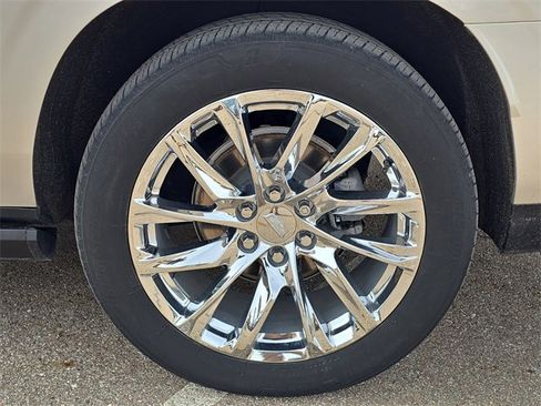 Certified 2023 Cadillac Escalade ESV Premium Luxury Platinum w/ LPO, Radiant Package image 34