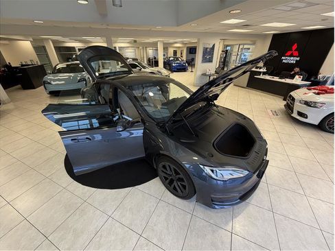 Used 2021 Tesla Model S Plaid image 30