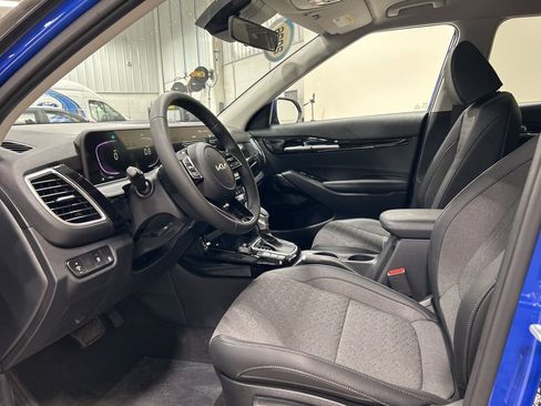 New 2026 Kia Seltos S image 9