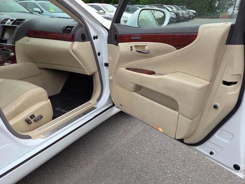 Used 2010 Lexus LS 460 L AWD/4WD image 40