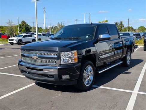Used 2010 Chevrolet Silverado 1500 LT w/ Regional Value Package image 4