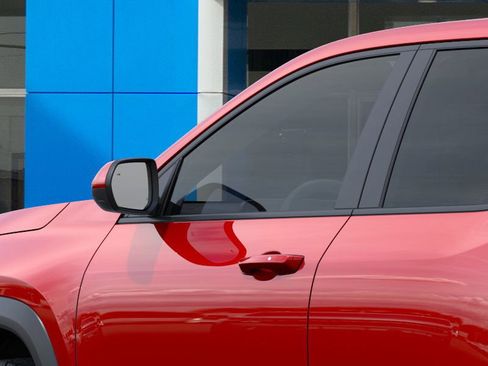 New 2026 Chevrolet Equinox LT image 12