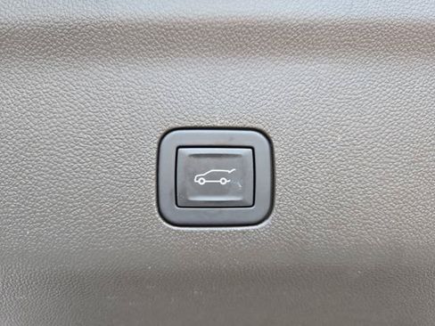 Certified 2024 Cadillac Escalade Sport w/ Touring Package AWD/4WD image 38