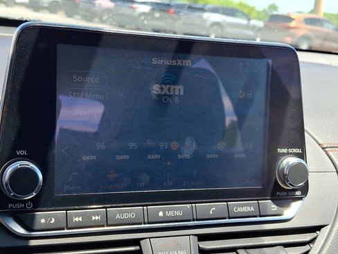 Used 2019 Nissan Altima 2.5 SR FWD image 18