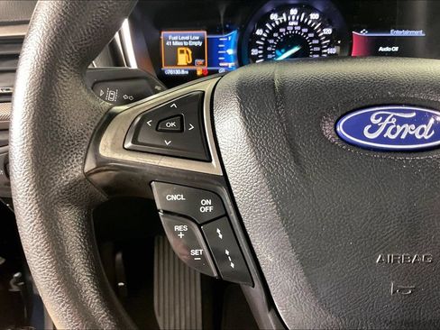 Used 2020 Ford Fusion SE FWD image 9