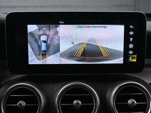 Used 2023 Mercedes-Benz GLC 300 4MATIC Coupe image 28