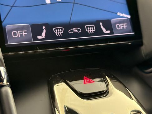 Used 2021 Ferrari Roma RWD image 17