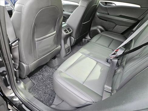 Certified 2024 Buick Envision Avenir image 17